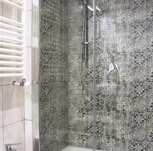 Gens Claudia, Vatican Luxury Apartament Rzym